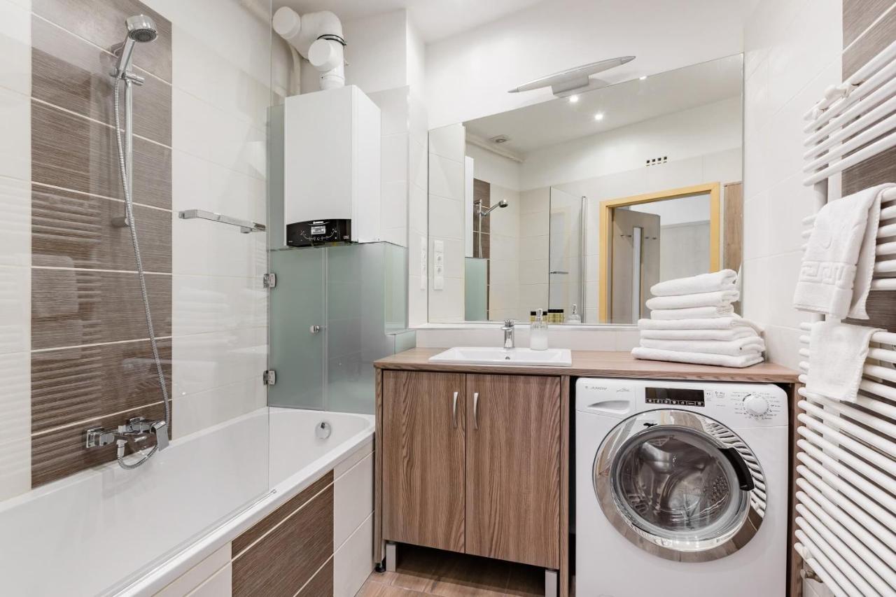 Relax Into Loft Living At A Light-Filled City Escape Βουδαπέστη Εξωτερικό φωτογραφία